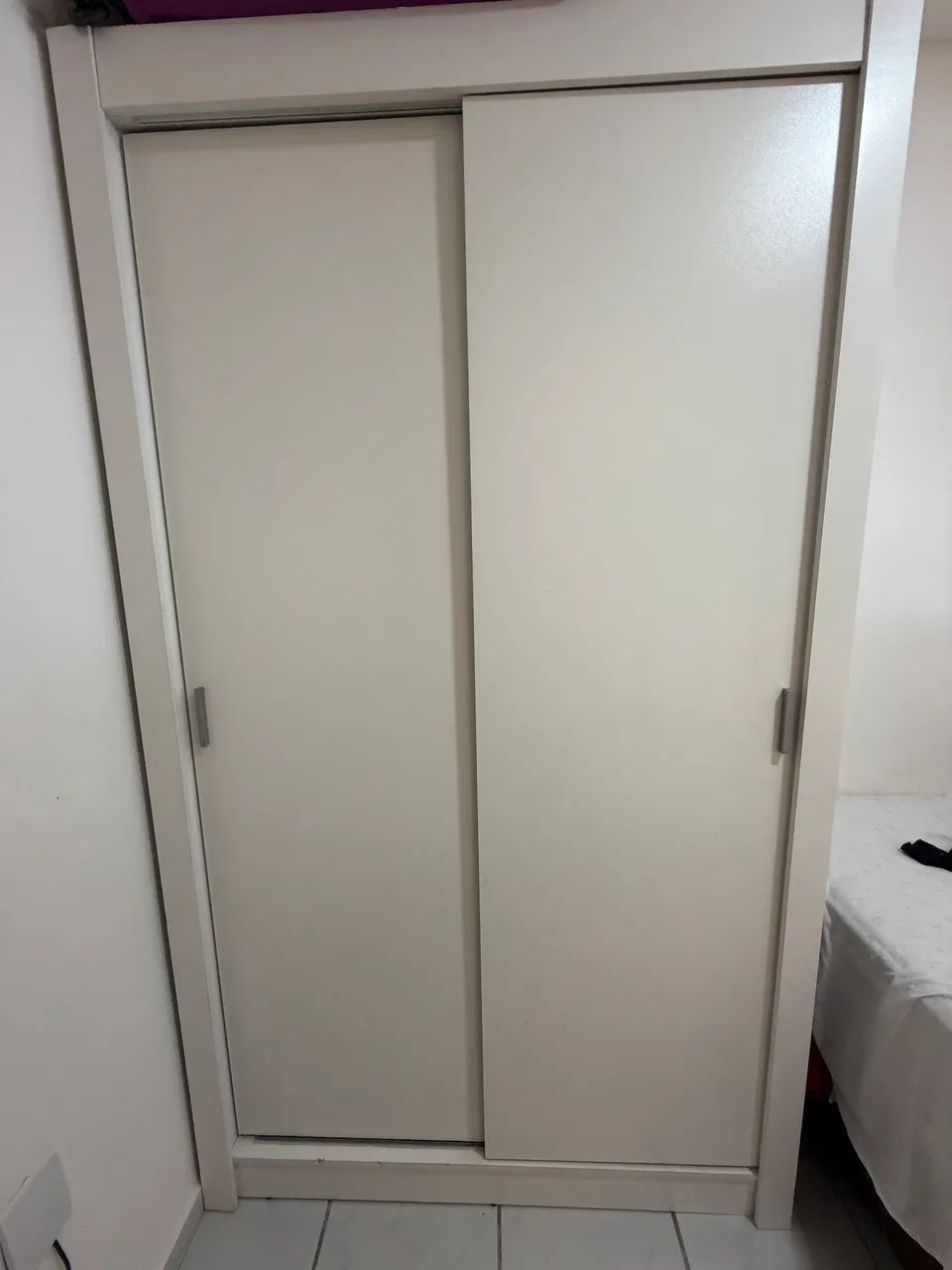 Vendo guarda roupa solteiro  - Foto 3