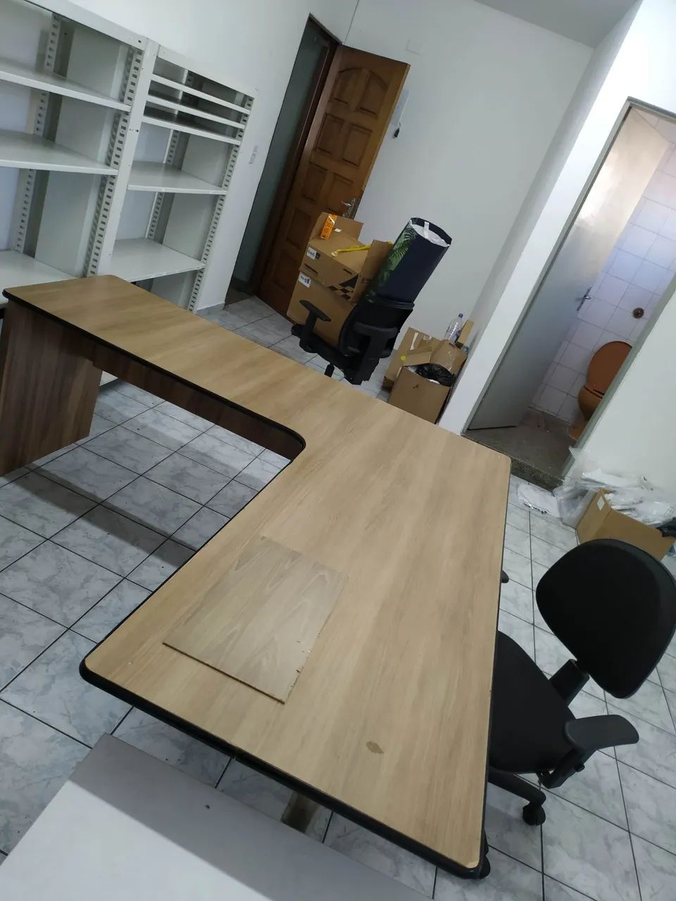 Mesa de canto em "L" 170x170 - Foto 3