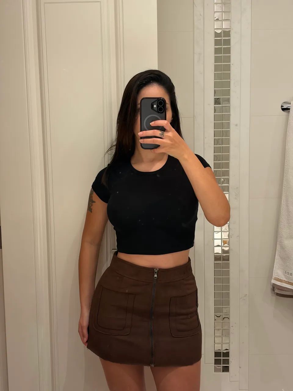 Saia em suede marrom P