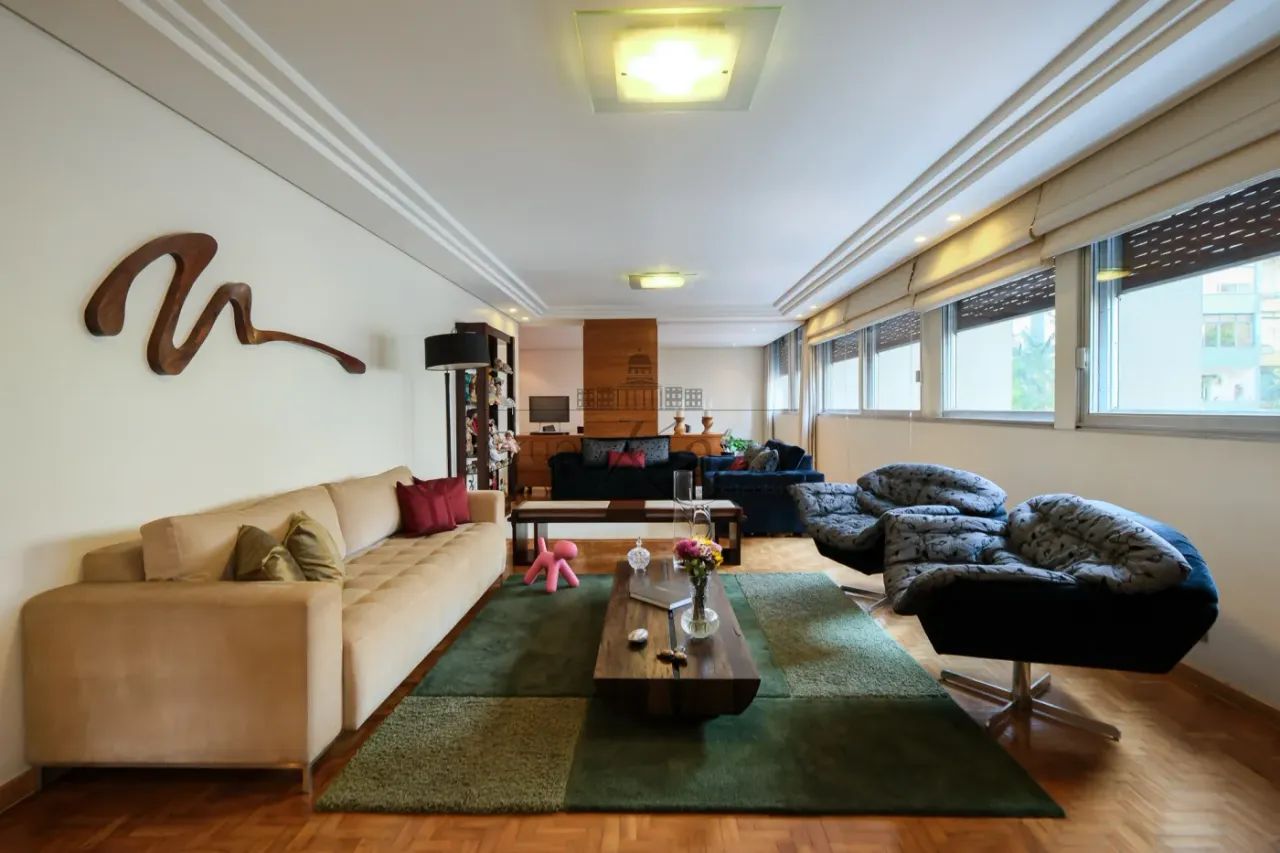 Apartamento - Higienópolis - 3 Dormitórios - 299m².