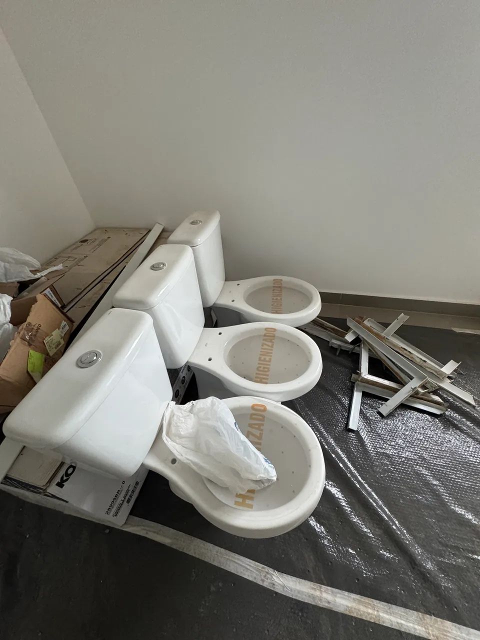 Vaso sanitário com caixa acoplada 