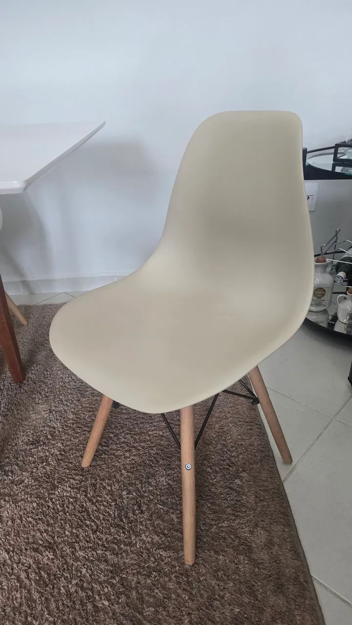 Mesa com cadeiras  - Foto 2