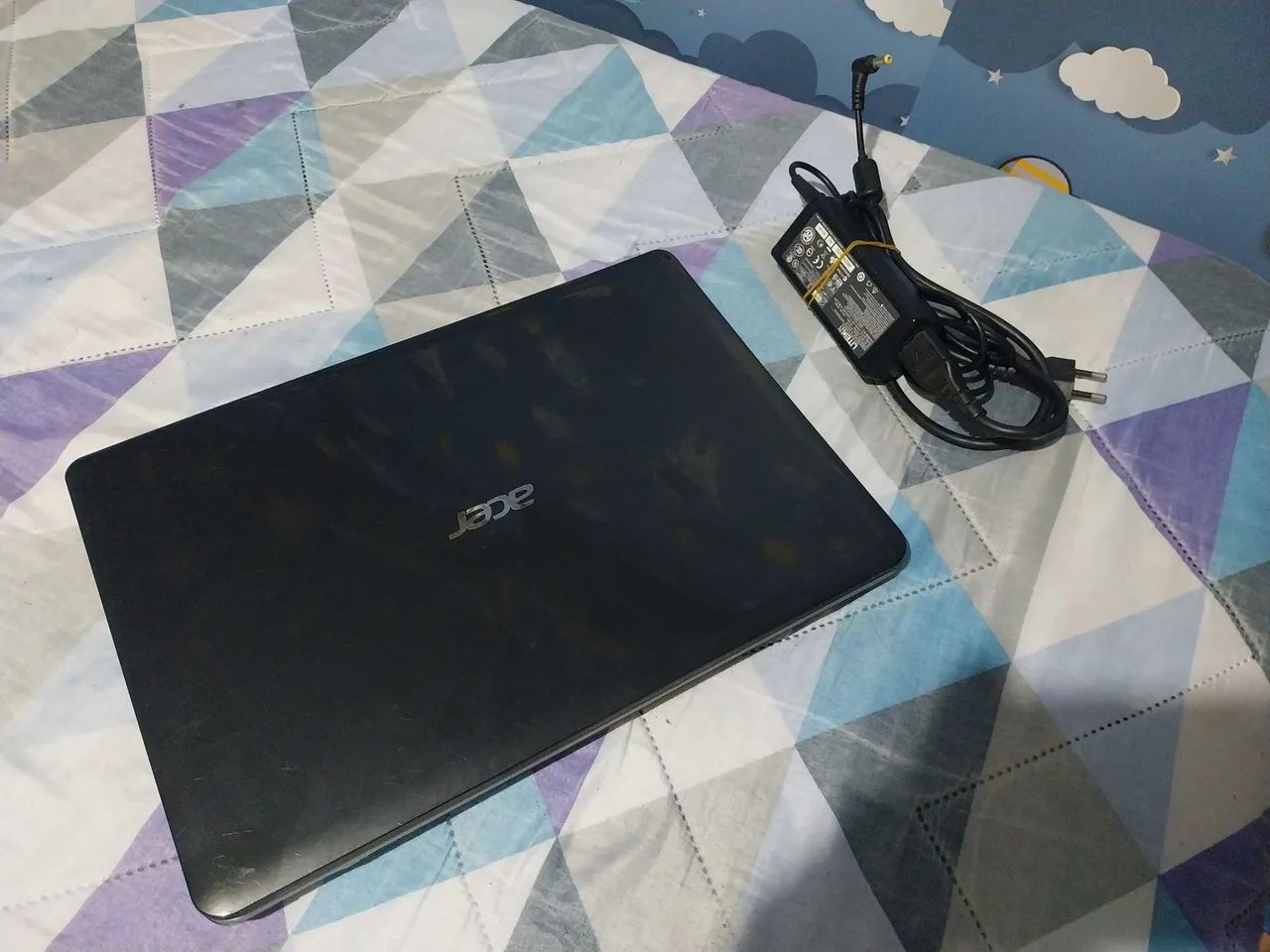 Vendo Notebook Acer AMD DUAL CORE/ HD de 500GB/ 6GB de RAM/ office + Programas entrego - Foto 3