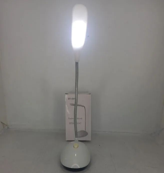 Mini Luminária de Mesa 