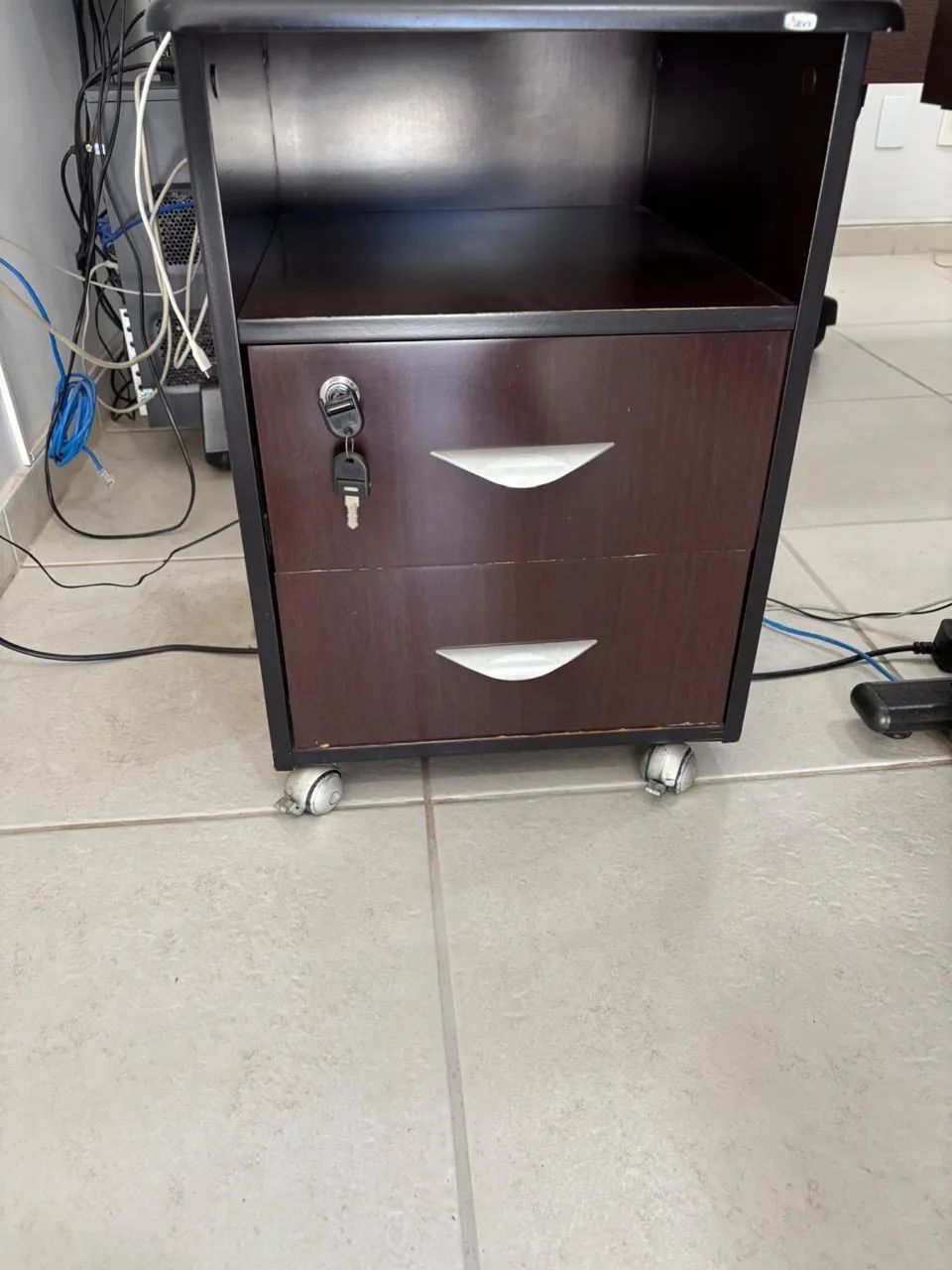 Mesa escritório + gaveteiro  - Foto 2