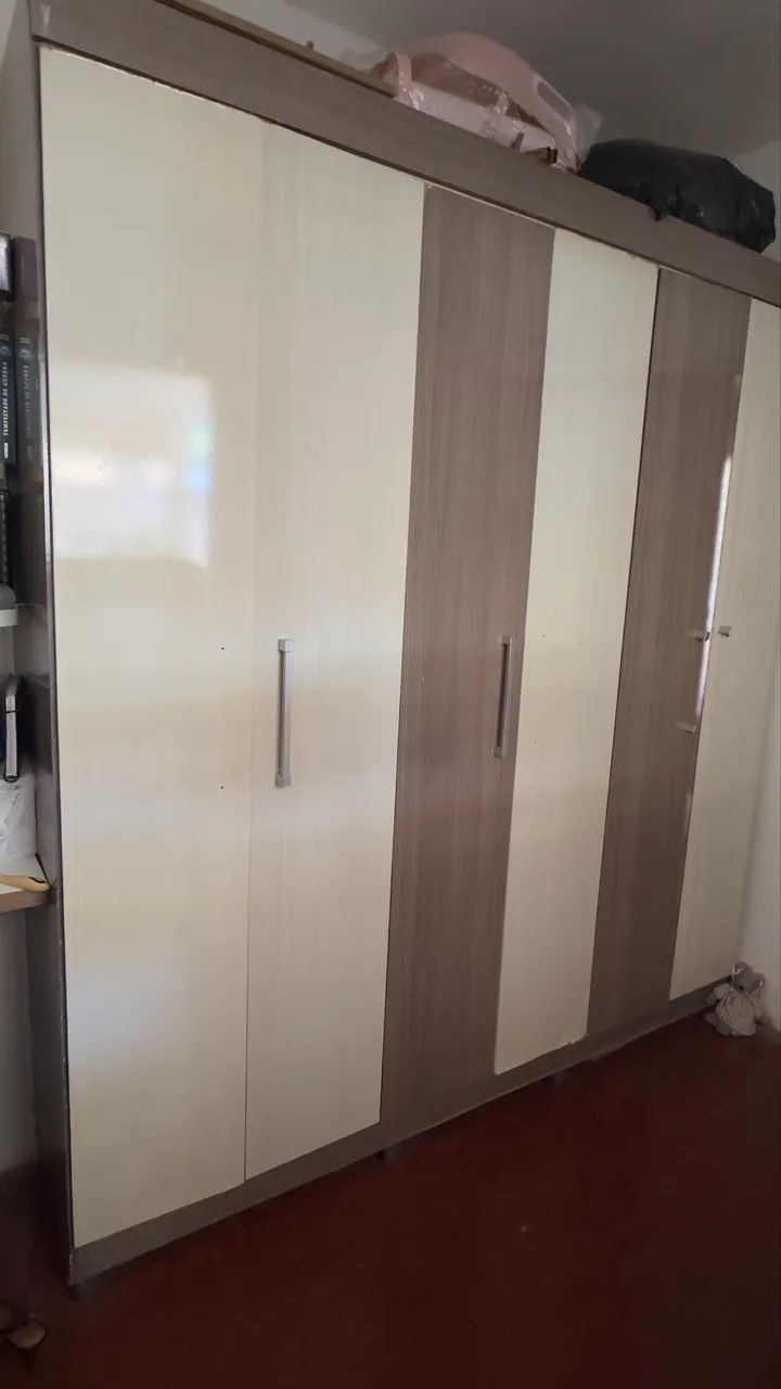 Guarda-roupa 