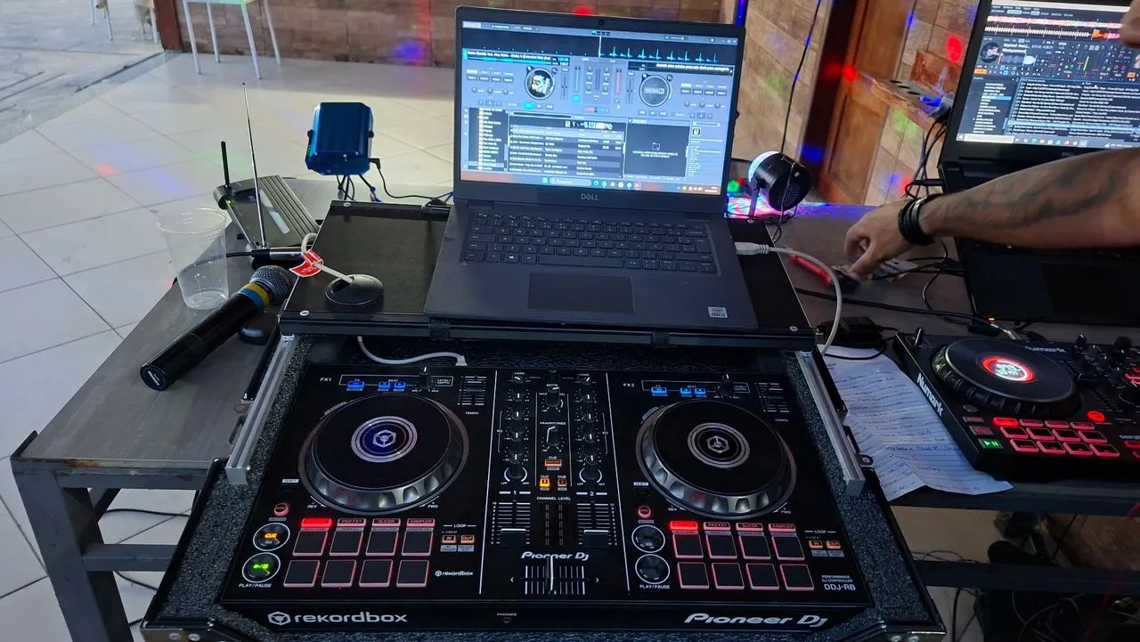 Vendo controladora com case DDJ PIONEER RB