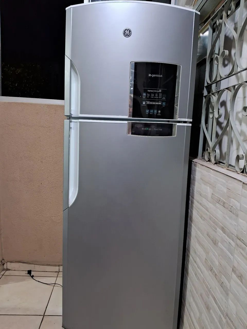 VENDO GELADEIRA USADA