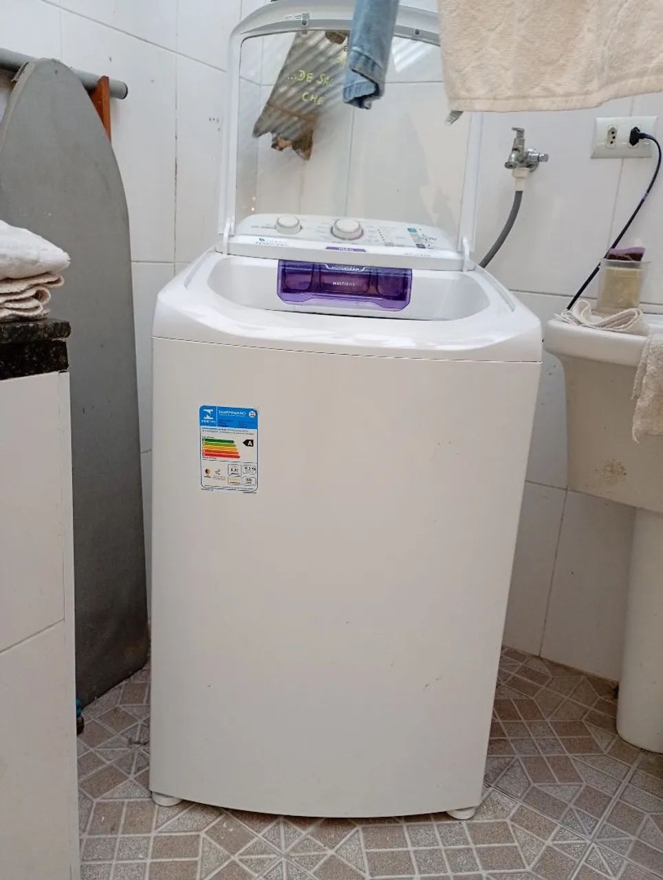 Máquina de lavar roupa Eletrolux 