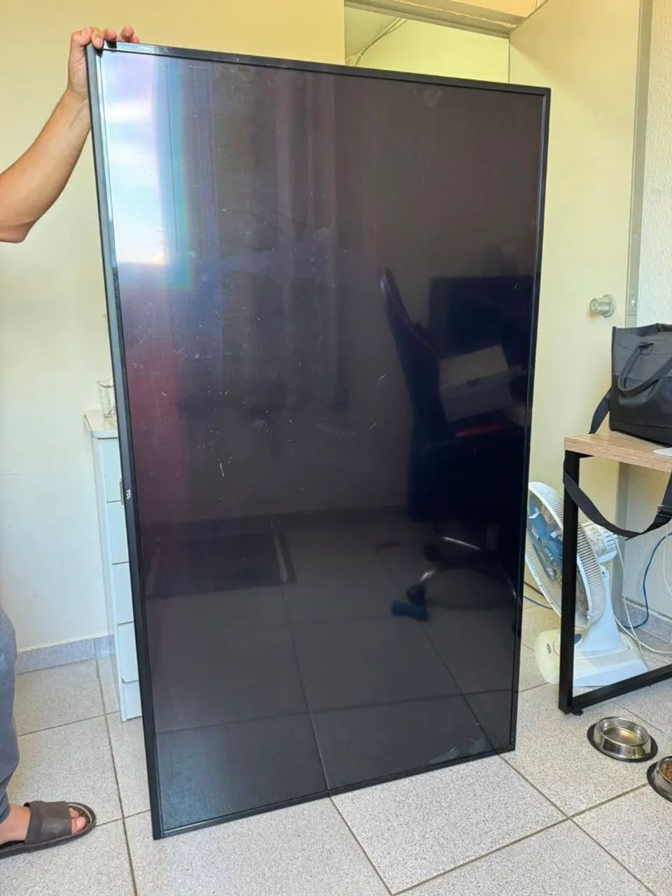 Televisor TCL 65" Display trincado - Foto 4