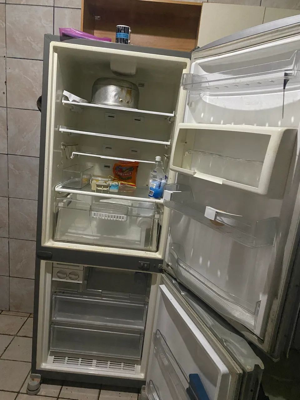 ? VENDO GELADEIRA INVERSE ?   - Foto 3
