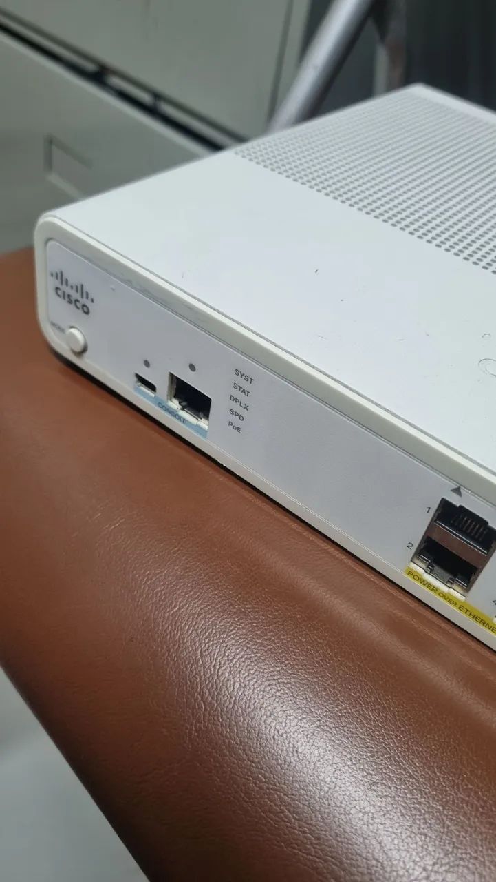 Switch Cisco Catalyst 2960-C (8 Portas Fast Ethernet + Upinks) - Seminovo / Testado - Foto 3
