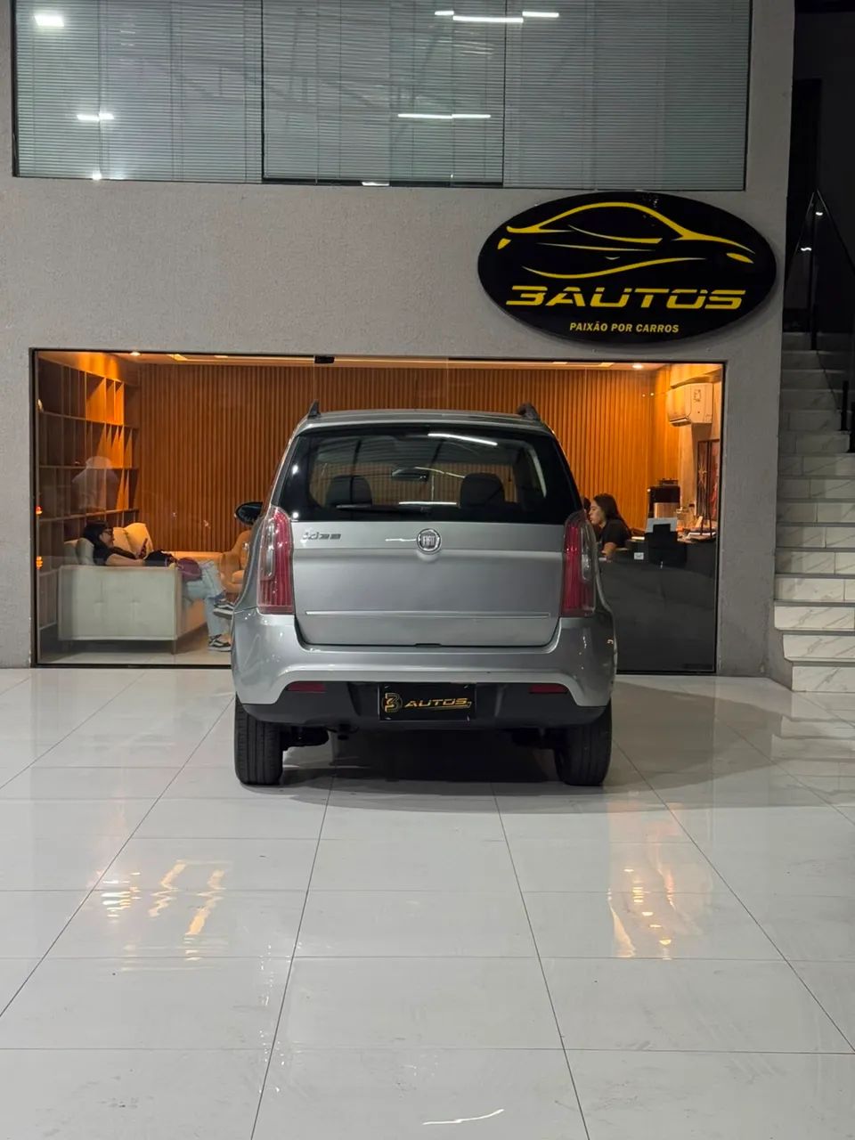 Fiat Idea Essence 1.6 Flex 16V 5P 2013 - Foto 4