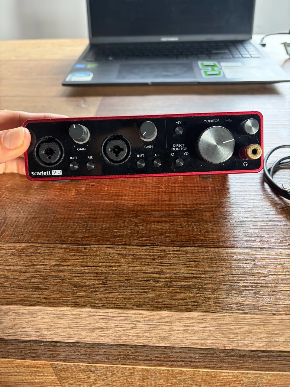 Focusrite Scarlett 2i2 3ª Geração - Interface de Áudio USB Completa - Foto 4