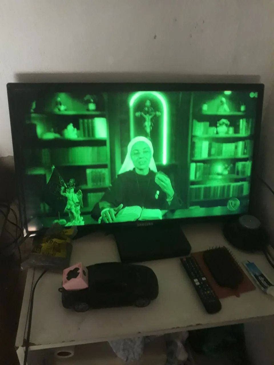 TV COM DEFEITO 