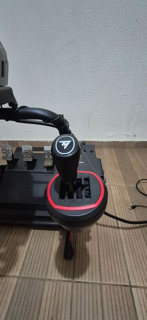 Cockpit Sim Racing Completo Thrustmaster TS-PC + Ferrari + TH8S - Foto 3