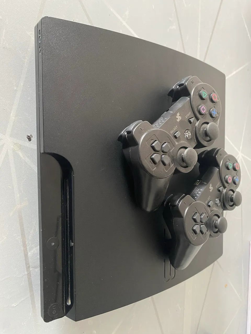 Ps3 slim mais dois controles  - Foto 5