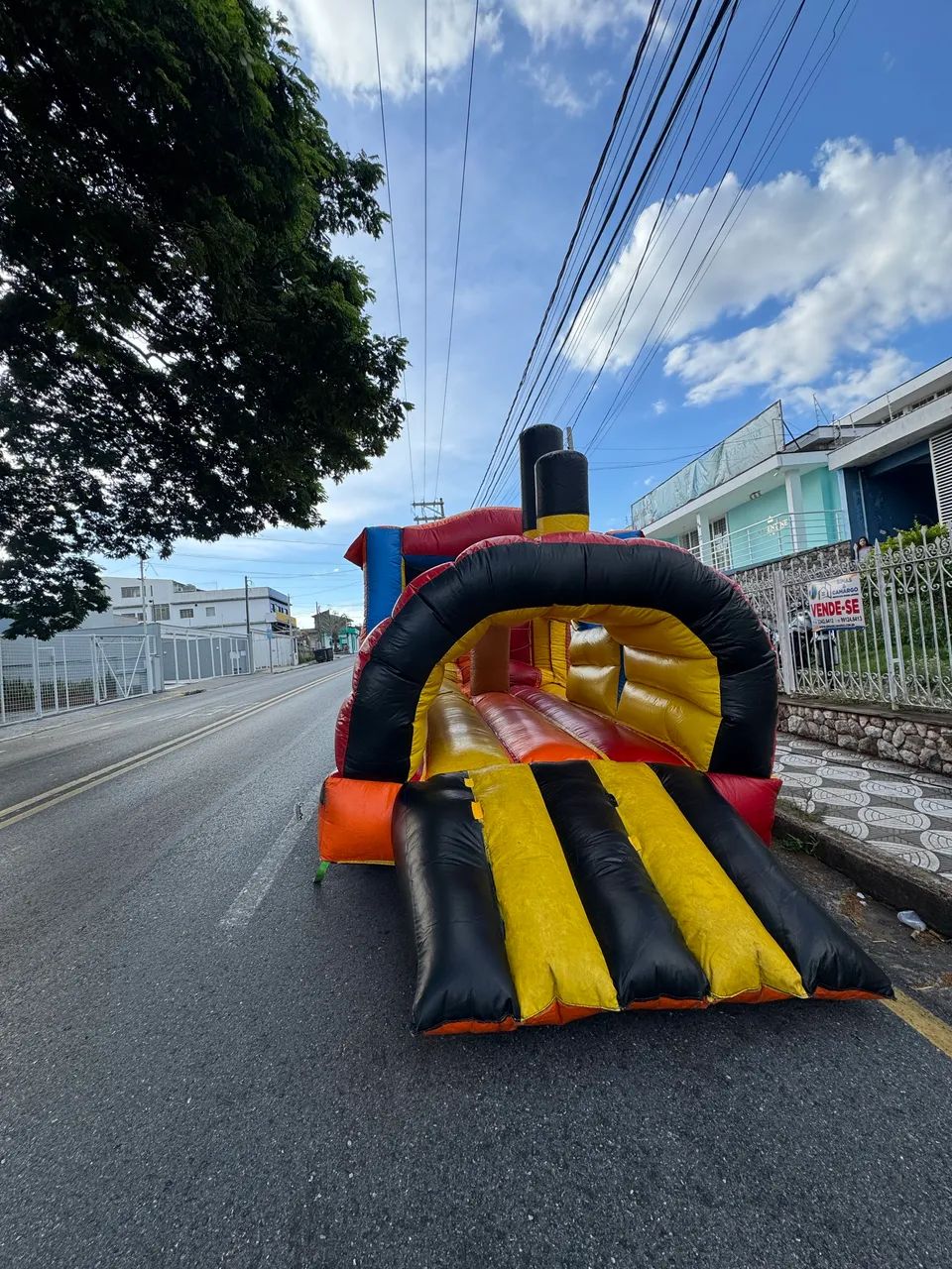 LOCAÇÃO DE BRINQUEDOS INFLÁVEIS - Foto 2
