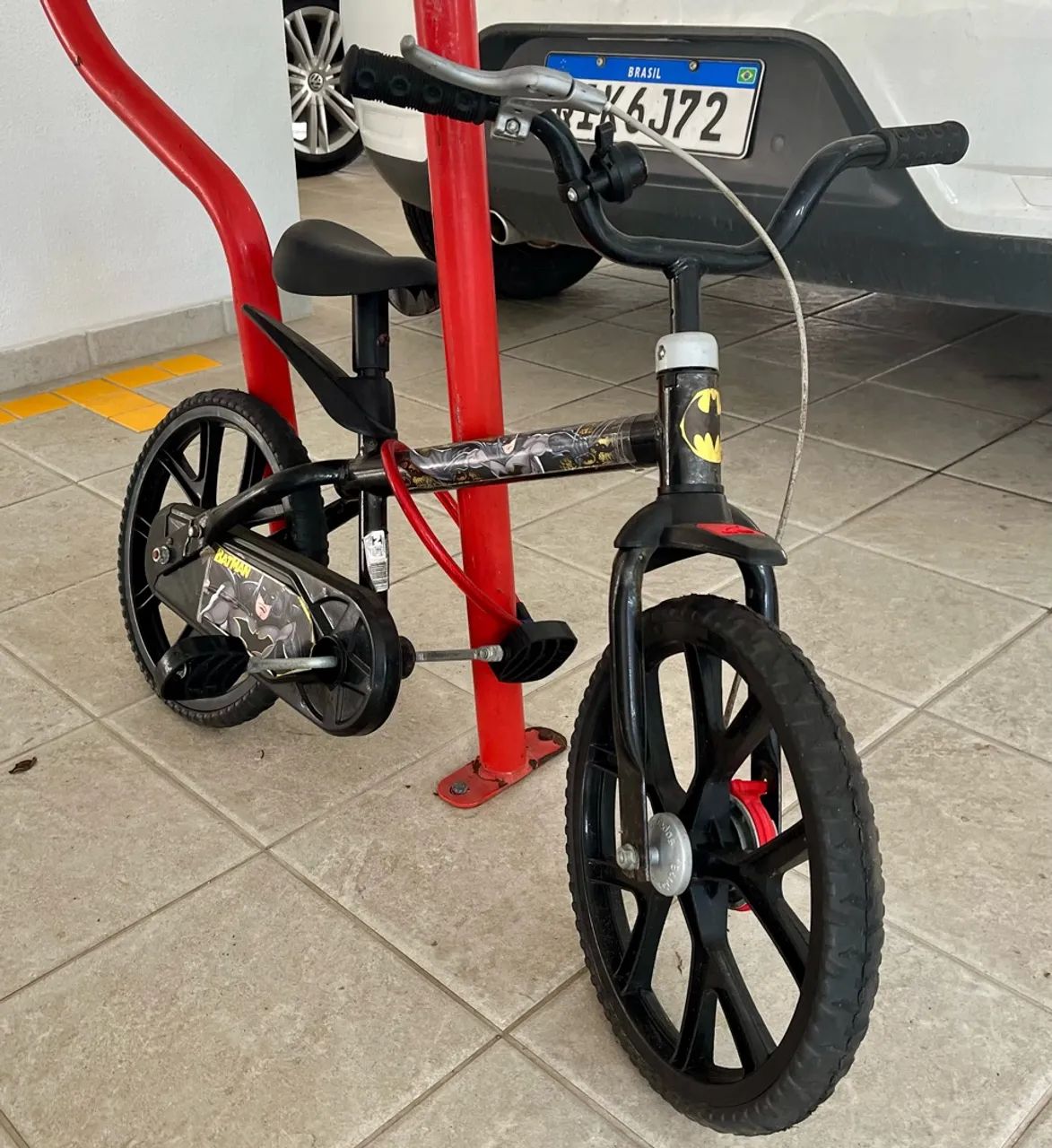 Bicicleta aro14 Batman - Foto 4