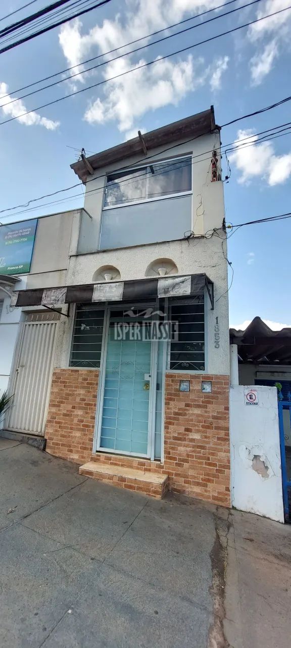 Ponto Comercial com 5 Salas no Centro  Avenida Champagnat