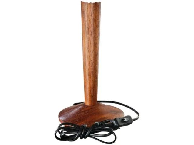 Abajur de macramê com base madeira maciça 62cm - Foto 3