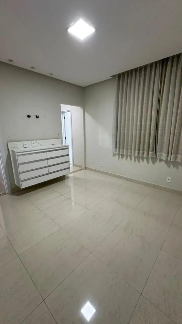 PASSAREDO, TÉRREA, 1 SUÍTES +2 SEMI-SUÍTE, ARMÁRIOS E AR - Foto 2