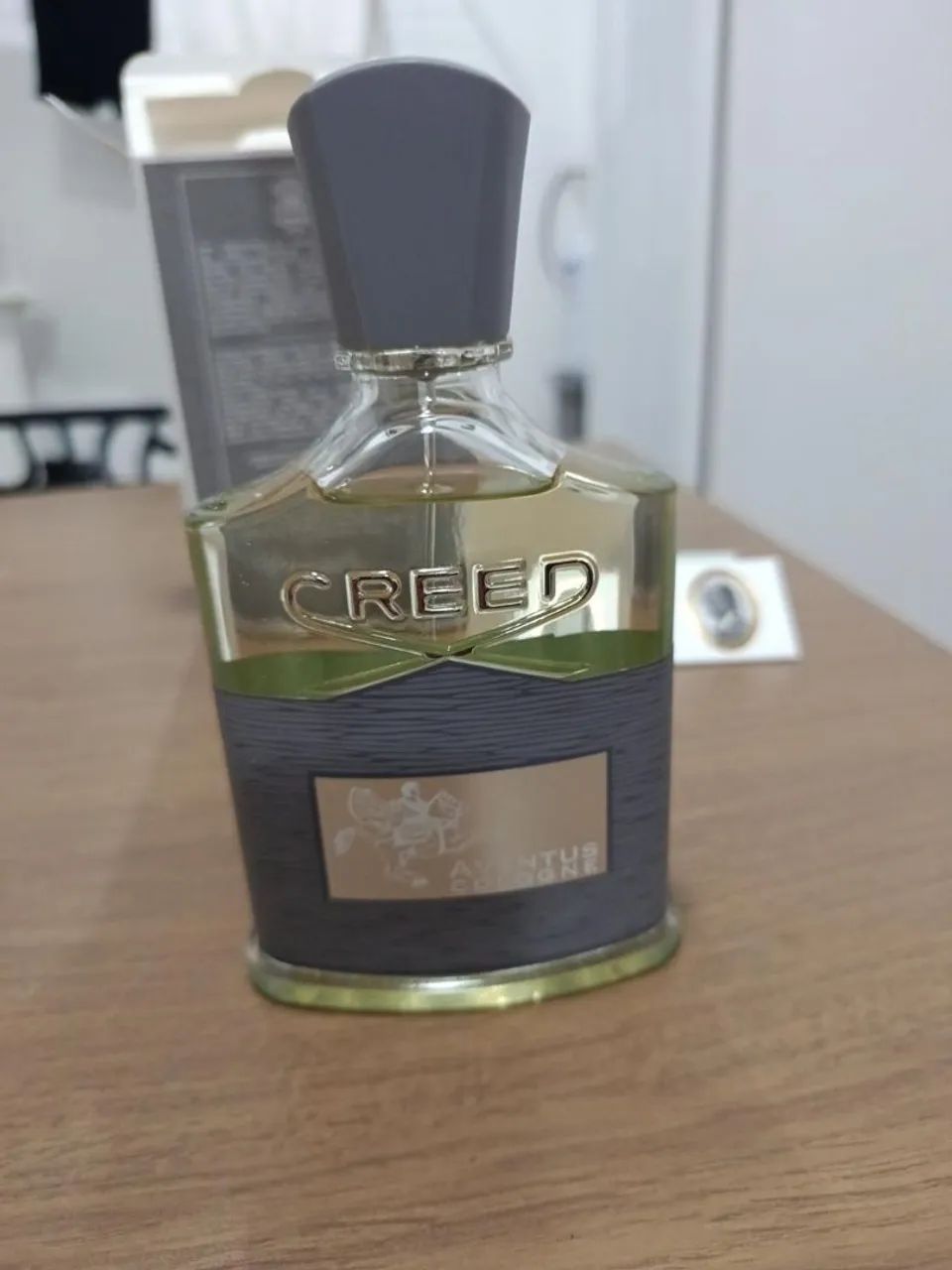 Perfume Creed aventus cologne 