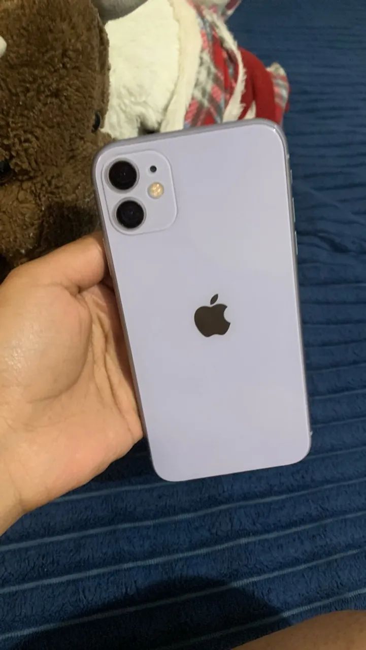 iPhone 11 lilás - ótimo estado