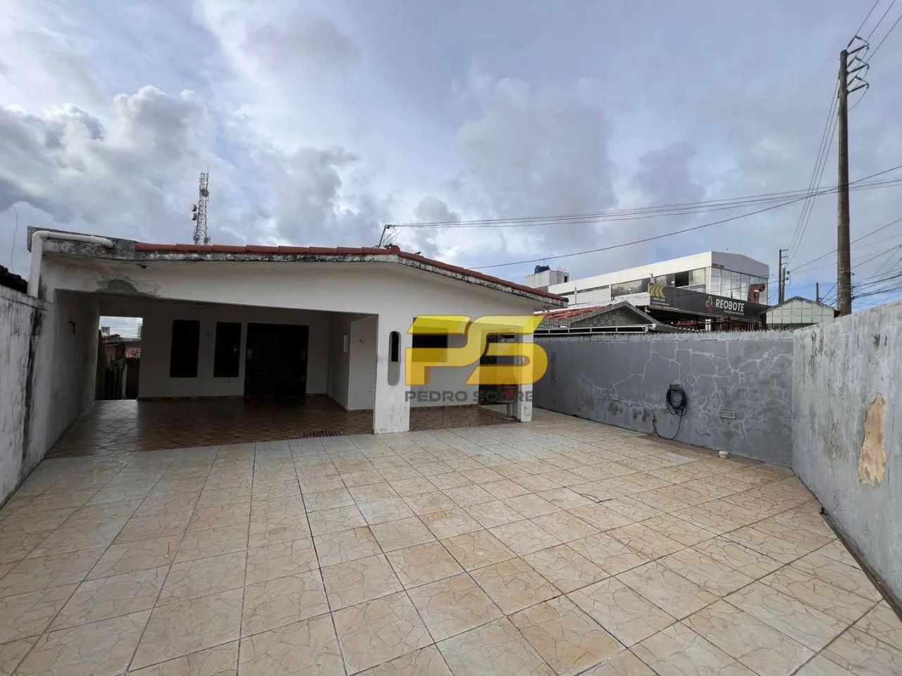 CASA À VENDA EM MANDACARU