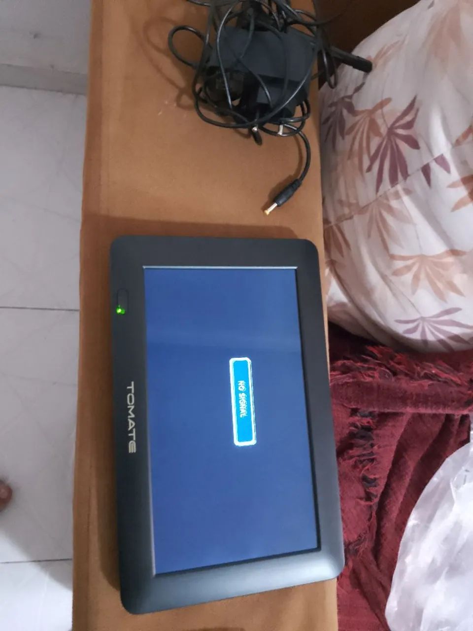 Mini tv portátil com controle  - Foto 4