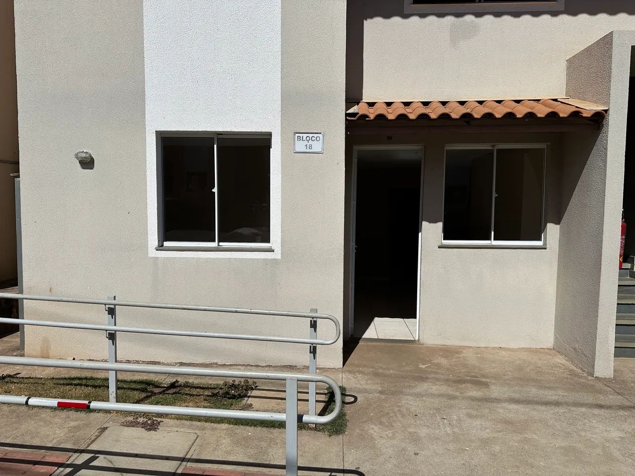 APARTAMENTO ÁREA PRIVATIVA 2 QUARTOS 