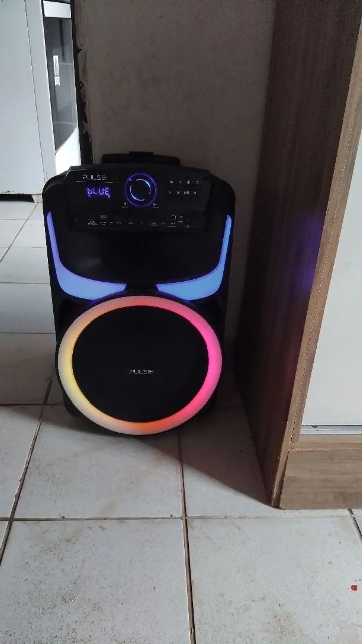 Caixa de som amplificada PULSE 550W semi nova