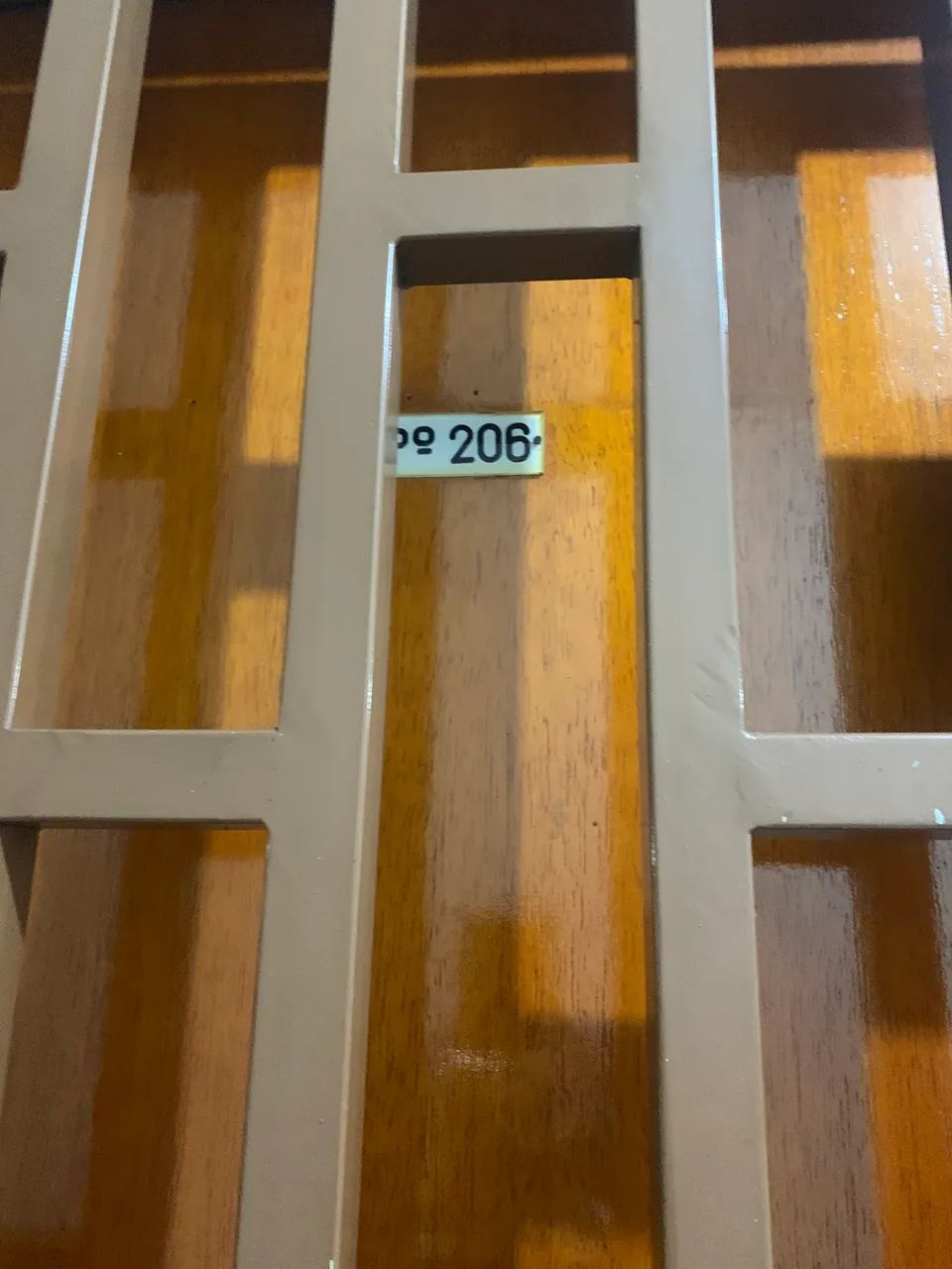 Lindo apt com dois quartos de varanda! Bem ventilado! Sem condomínio!  - Foto 2