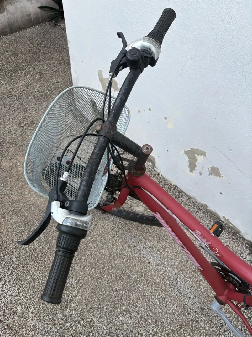 Bicicleta aro 26 com 18 marchas - Foto 4