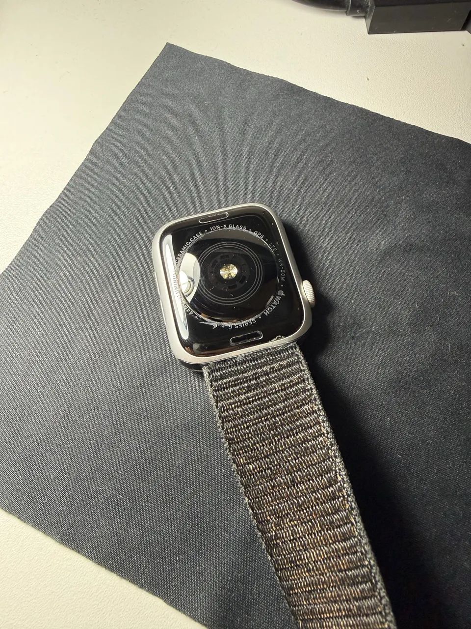 Apple Watch Series 5 - 44 MM - GPS + LTE - Foto 2