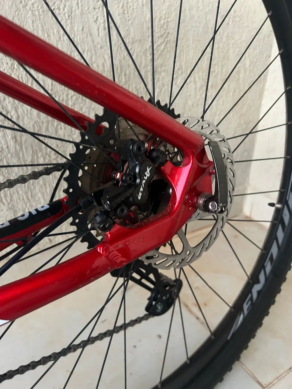 Bicicleta GTA 29  - Foto 3