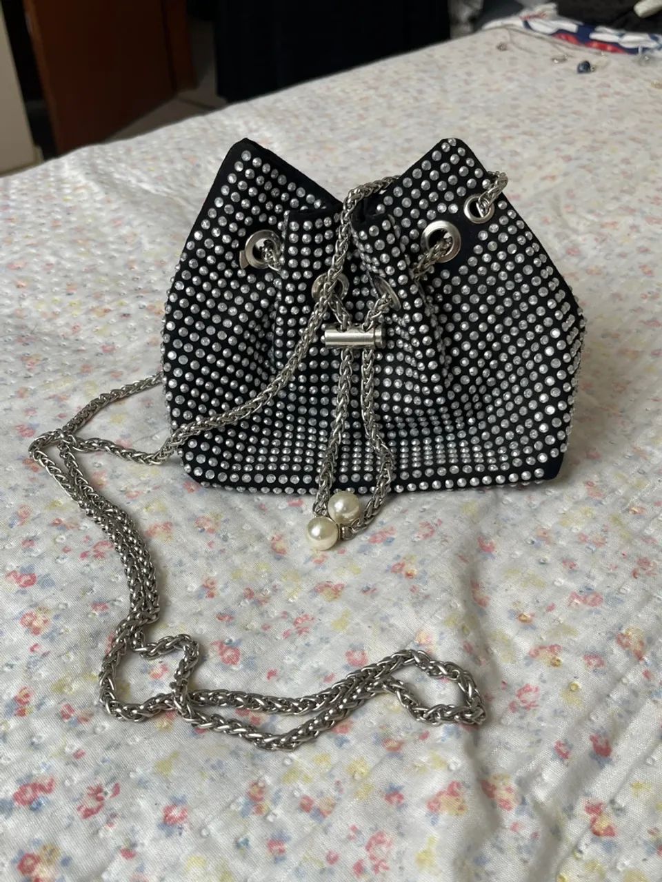 Bolsa Clutch preta com strass