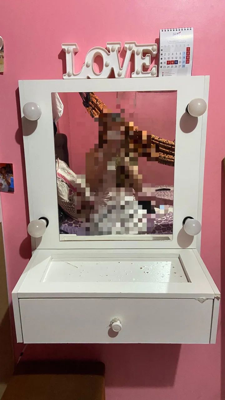SELLING DRESSER