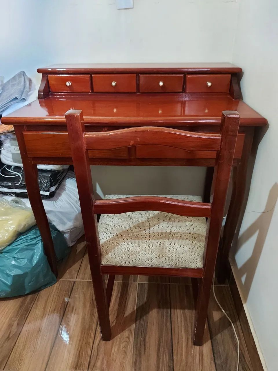 Escrivaninha com Cadeira - Foto 2