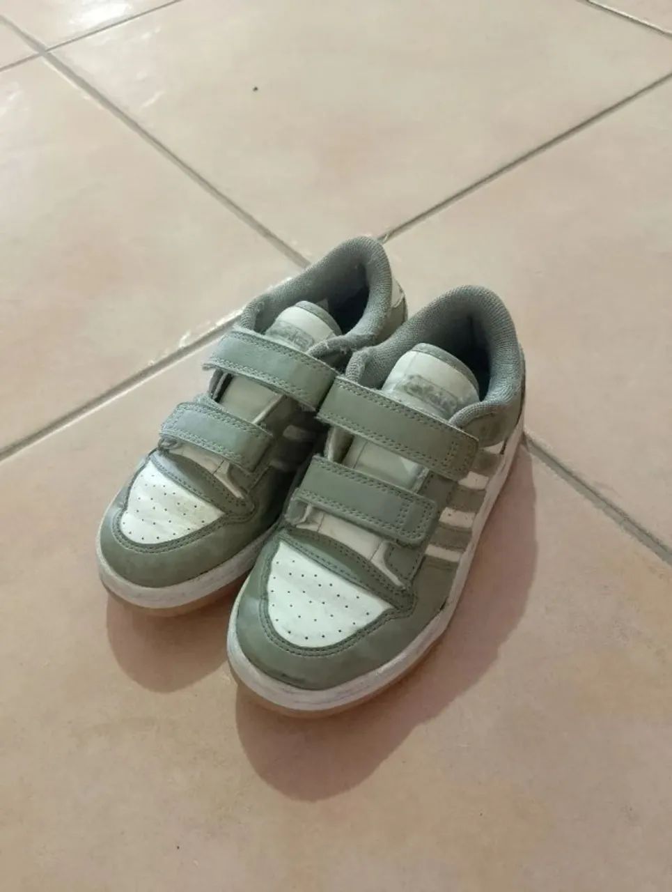 Tênis Adidas infantil 