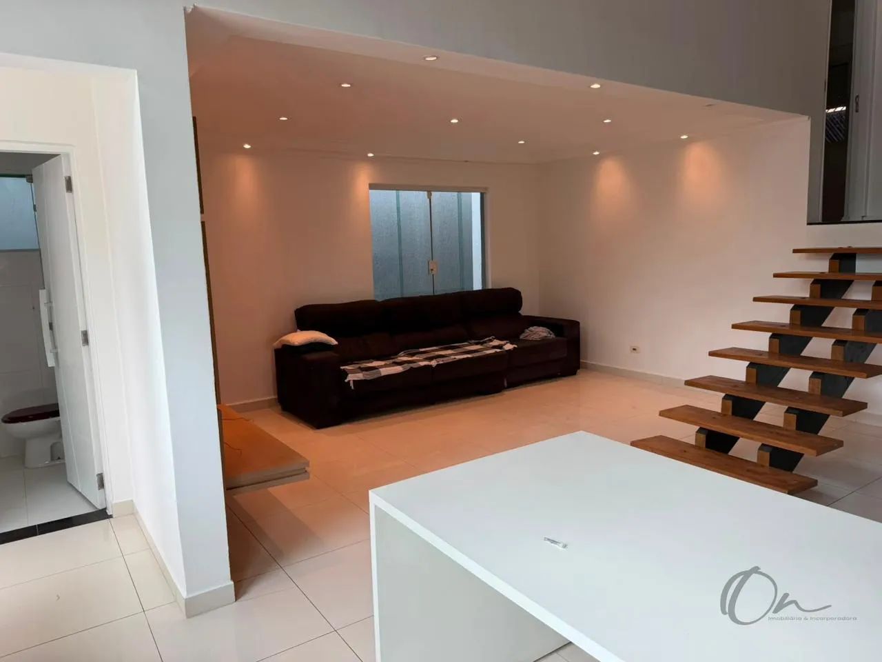 Casa reformada com 3 quartos, 2 suítes, piscina e área gourmet em Granja Clotilde, Cotia,  - Foto 2