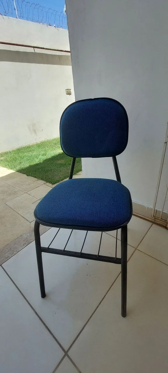Cadeira com encosto fixo