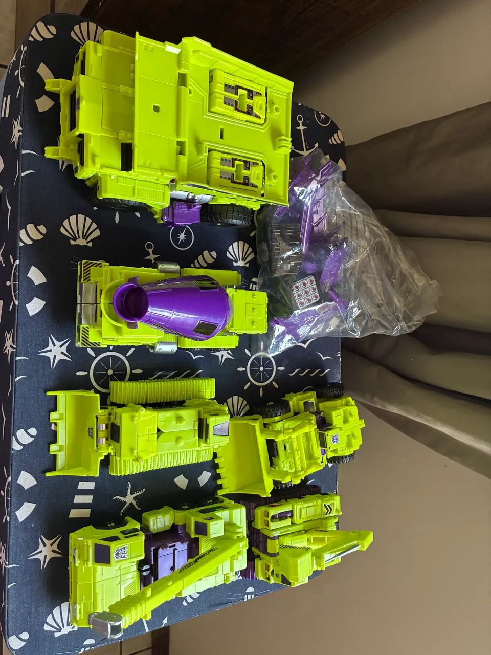 Transformers Devastador Titan Returns Hasbro - Foto 4