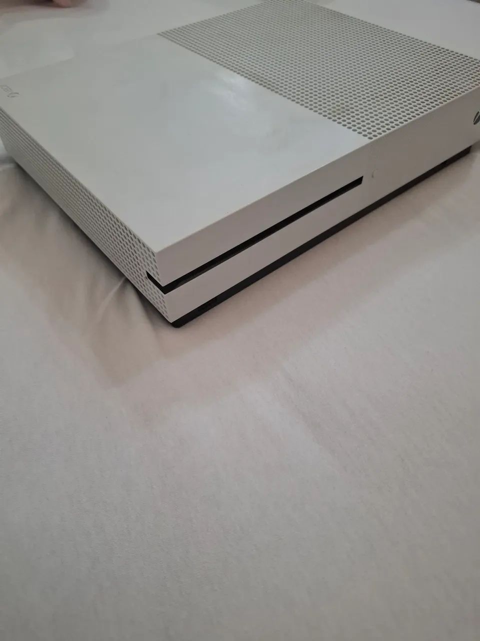 ? Xbox One S 1TB + 2 Controles - Foto 2