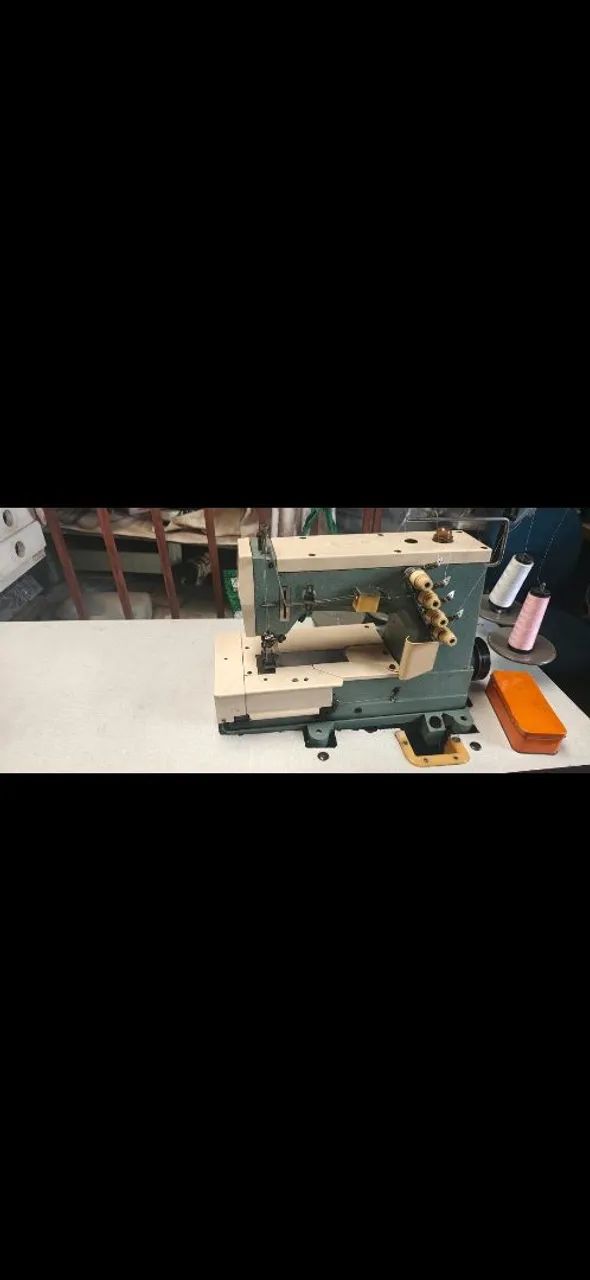 Máquina costura overloque 