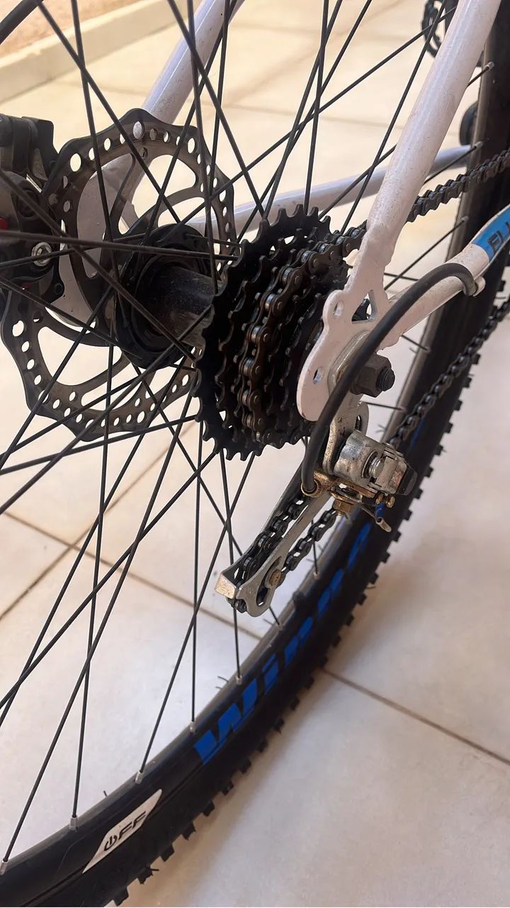 Bicicleta estado de nova  - Foto 4