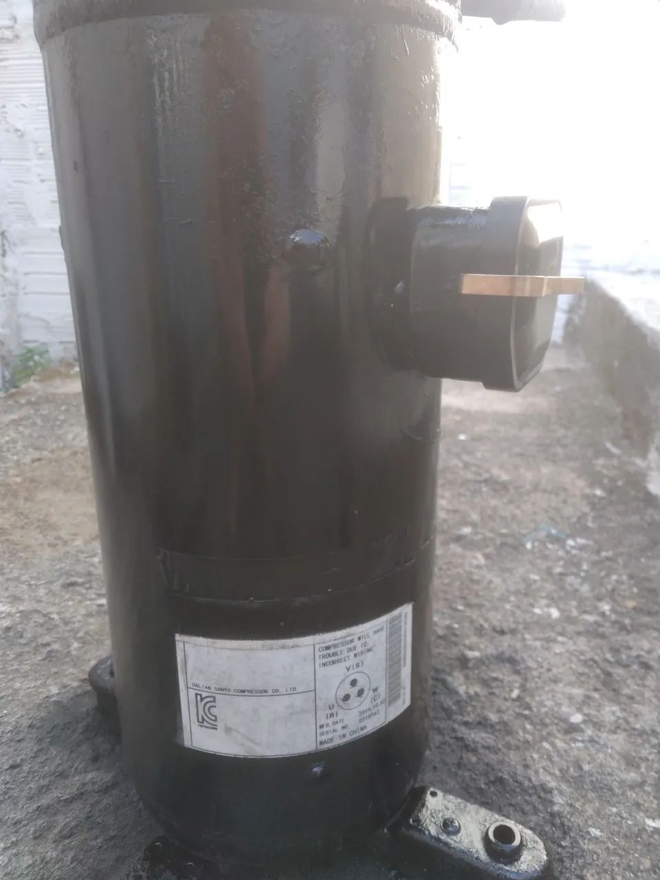 Compressor trifásico 60000Btus  - Foto 2