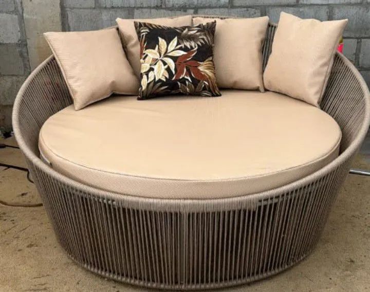 Chaise Redonda Novas
