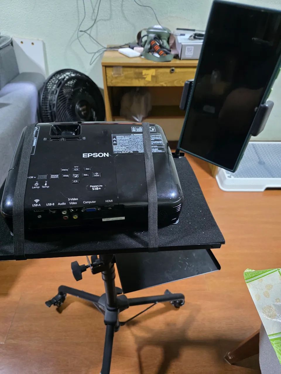 Projetor epson s18+ completo