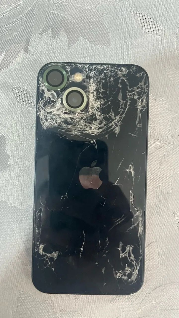 Vendo iPhone 13 128 Gb no estado que está  - Foto 4